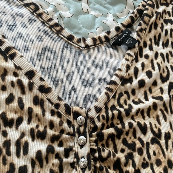 GUESS leopard sweater - Picture 2 of 4
